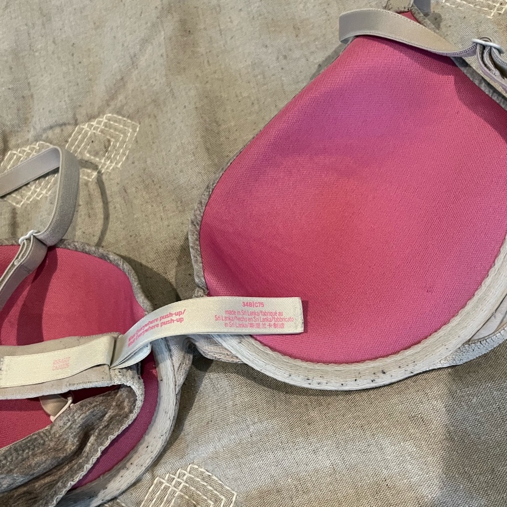 Bra - Picture 3 of 3